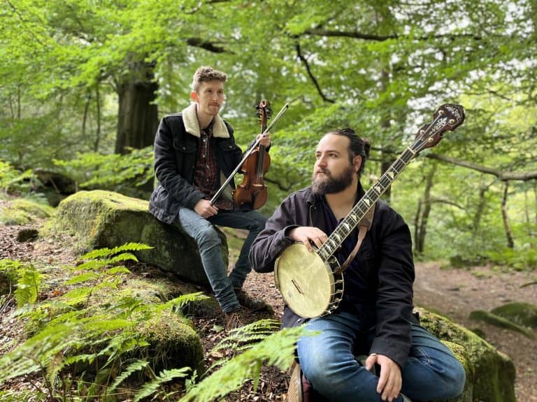 FolkAndRoots Present Old Spot